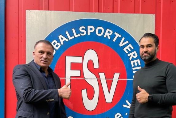 FSV-Duisburg-Boss Erol Ayar (links) und der neue Trainer Muhammet Isiktas.