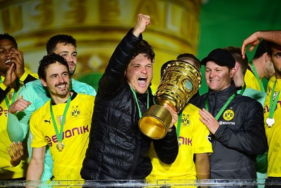 Edin Terzic gewann mit Borussia Dortmund den DFB-Pokal im Mai 2021.