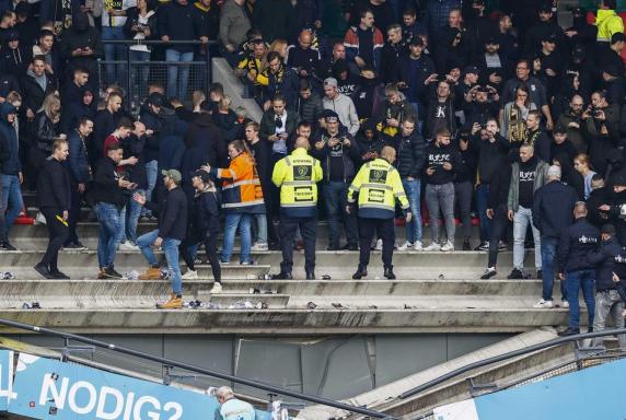 Niederlande: Tribüne in Nijmegen bricht unter Fans zusammen