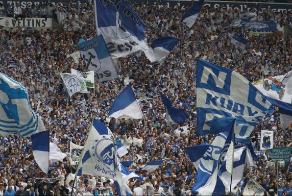Fans, Schalke, TuS Wengern, Nordkurve, Schalke Fans, Fans, Schalke, TuS Wengern, Nordkurve, Schalke Fans