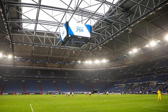 Besondere Kulisse im Derby zwischen Schalke II und RWE
