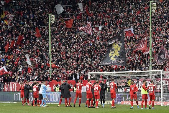 Kaiserslautern in Köln: Bis zu 8000 Fans - offiziell nur 3000 Auswärtskarten