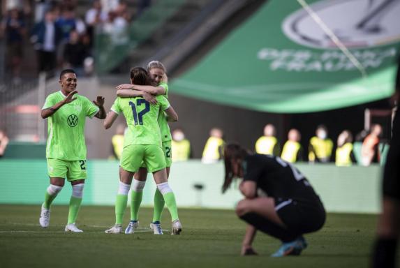 Frauenfußball: Wolfsburg stürmt zum Pokal-Rekord
