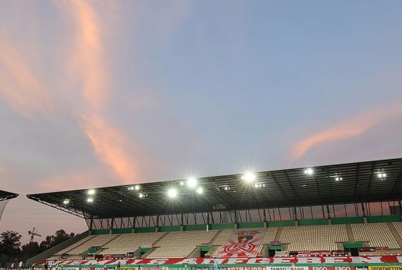 Nach Aufstieg in die 3. Liga: Rot-Weiss Essen plant Stadion-Ausbau