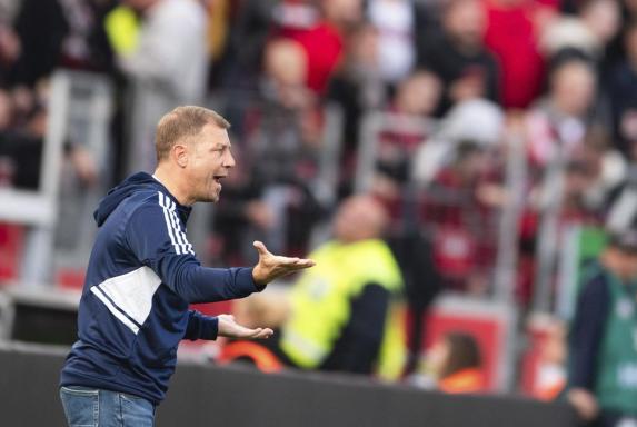 Schalke: Kramer bleibt Trainer - Sportliche Führung fordert Steigerung