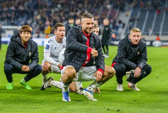 Nach Ausraster: So erklärt Lukas Podolski seine Rote Karte gegen RWE