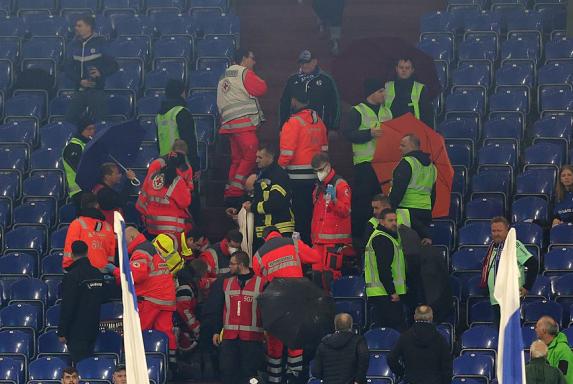 Schalke: S04 bestätigt - ein Fan ist beim Spiel gegen Bayer Leverkusen gestorben