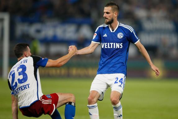 Umkämpft, aber immer fair: Das Auftakt-Duell zwischen dem Hamburger SV und Schalke 04.