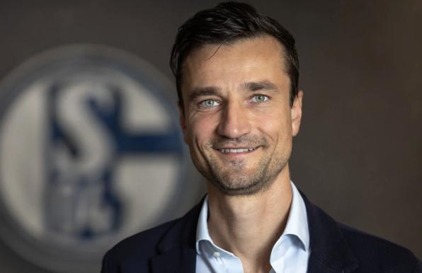 Schalke: Das ist der neue Vorstandschef - "In allen Bereichen vollends überzeugt"