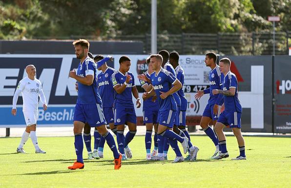Regionalliga West: Spitzentrio bleibt zusammen, Profi-Leihgabe trifft für Schalke II