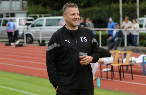 Oberliga NR: Hilden-Trainer Schneider heiß auf "die beste Mannschaft der Liga"