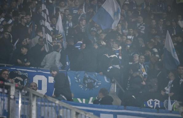 Bundesliga: Entsetzen über Böllerwurf in Augsburg - "Nicht zu fassender Unsinn"