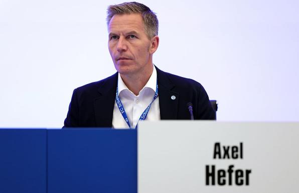 Schalke: Kritik an der Personalpolitik - Hefer erhöht den Druck