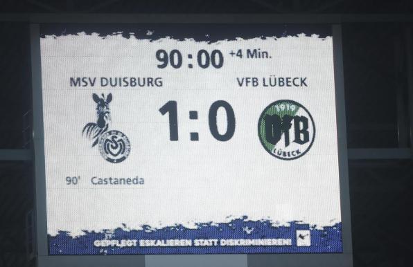 MSV Duisburg: Trotz Brustlöser gegen Lübeck Pfiffe von den Fans - "Idioten"