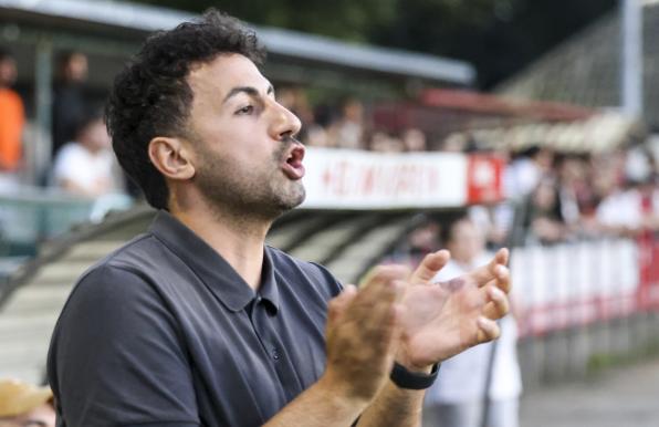 Kann nur loben: Sleiman Salha, Trainer des SV Schermbeck.