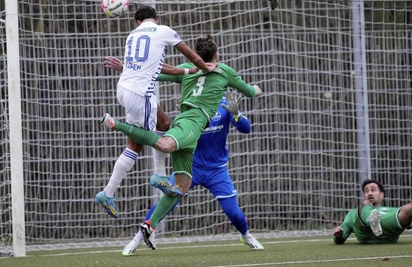 Landesliga Niederrhein 2: Vierkampf um die Spitze, drei Teams fast chancenlos