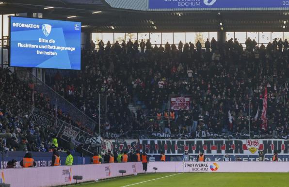 VfL Bochum: Ärger um Zaunfahne - Kaenzig wehrt sich gegen Wehrle-Aussagen