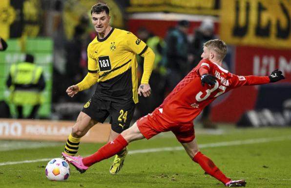 Thomas Meunier (links) spielt künftig nicht mehr für Borussia Dortmund.