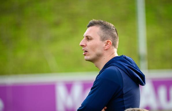 Schalke II-Trainer Jakob Fimpel sah eine 2:3-Niederlage bei RW Ahlen. 
