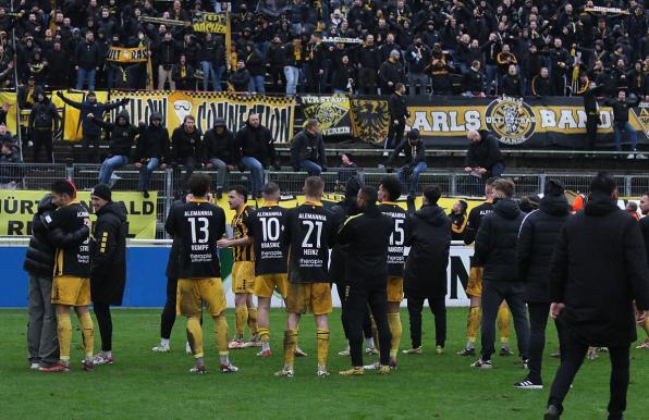 Ob zuhause oder in der Fremde: Die Aachener Mannschaft kann sich einer zahlreichen Fan-Unterstützung sicher sein.