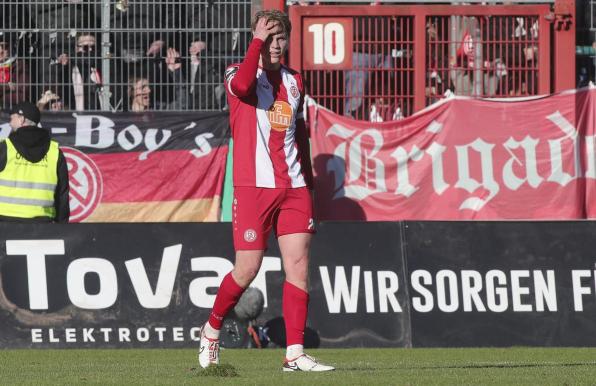 Felix Götze, hier im Spiel von Rot-Weiss Essen bei Preußen Münster.