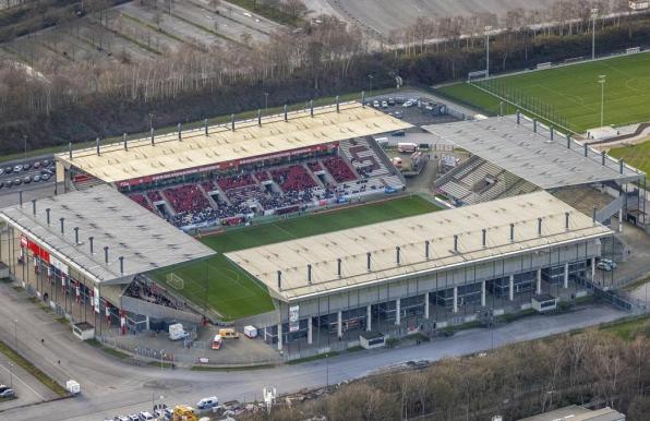 Das Stadion an der Hafenstraße, die Spielstätte von Rot-Weiss Essen.