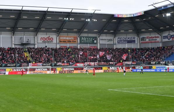 In der vergangenen Saison begleiteten die RWE-Fans ihre Mannschaft zum Spiel gegen Verl noch in das Paderborner Stadion.