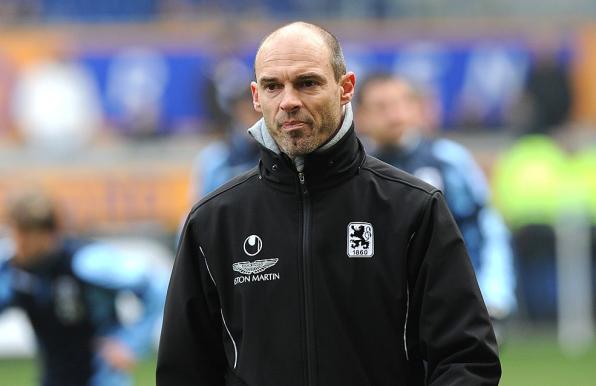 Vom 18. November 2012 bis zum 31. August 2013 war Alexander Schmidt Cheftrainer des TSV 1860 München.