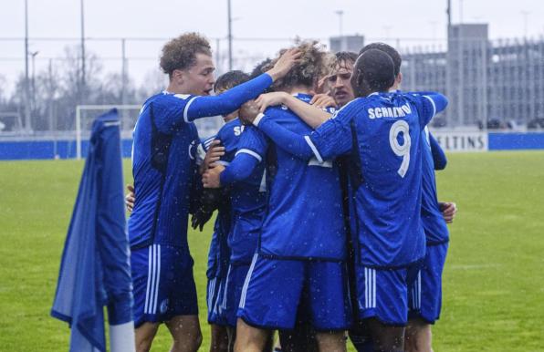 Die U19 des FC Schalke 04 hat den nächsten Sieg eingefahren.