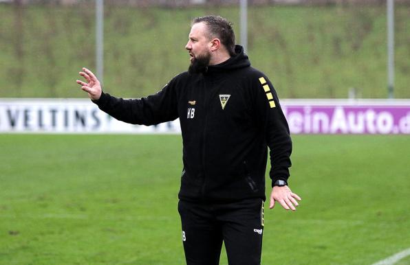 Aachens Trainer Heiner Backhaus geriet nach dem Sieg gegen den 1. FC Köln II ins Schwärmen. 