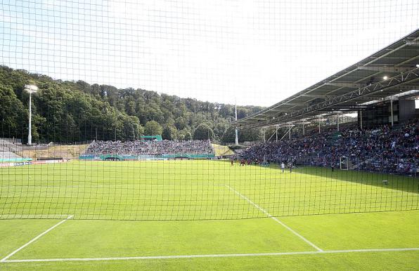 Regionalliga: Stadion des Wuppertaler SV erhält hunderte Solarmodule