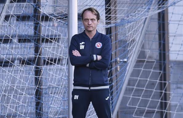 Danny Voß (hier noch als Trainer von Westfalia Herne) glaubt weiter an den Klassenerhalt mit dem TuS Bövinghausen.