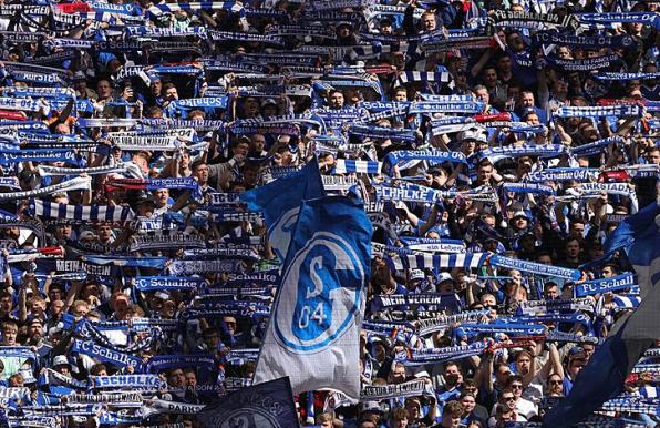 Auch in Hannover darf sich der FC Schalke 04 wieder auf einen großen Anhang freuen.