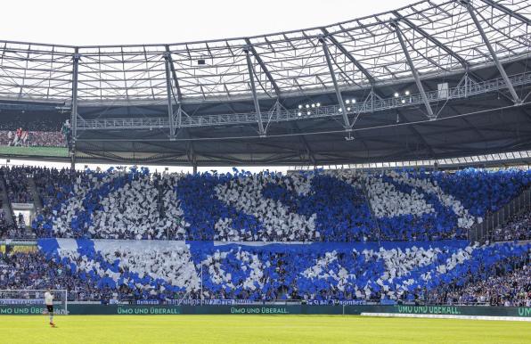 Schalke: Nächste große Auswärts-Choreo - rund 15.000 Schalker in Hannover