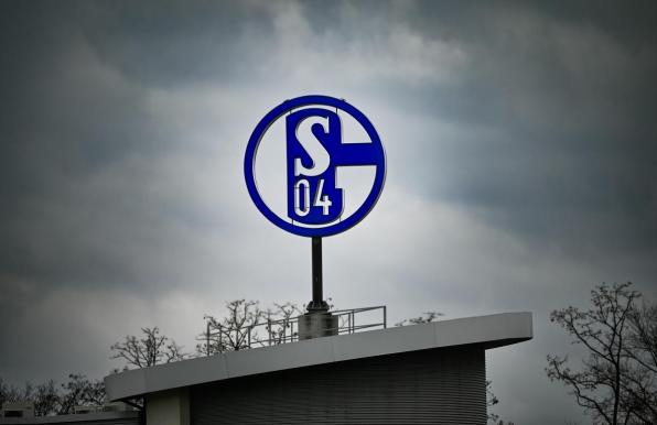 FC Schalke 04: S04 erhält Drittliga-Lizenz unter Bedingungen - aktuell fehlt noch Geld