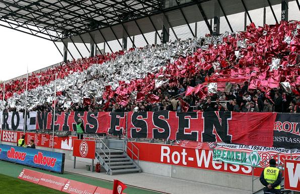 Die RWE-Fans dürfen weiter von der 2. Bundesliga träumen.