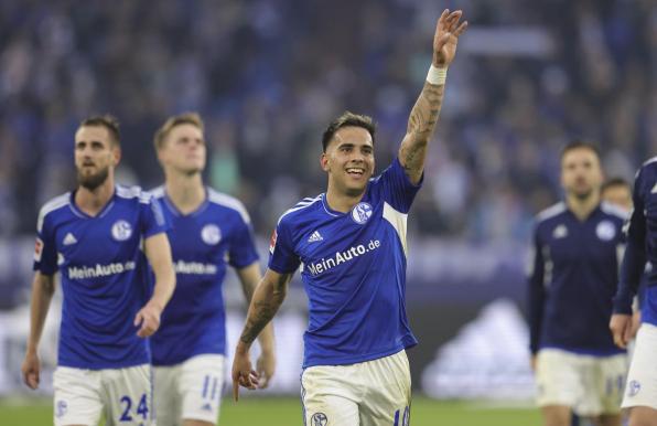 Rodrigo Zalazar (vorne) jubelt - hier noch für Schalke.