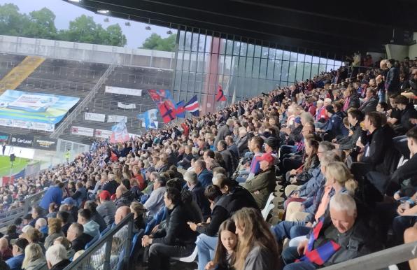 5605 Fans waren beim Aufstieg des KFC gegen Schonnebeck dabei.