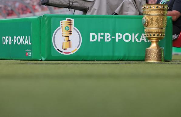 Das Objekt der Begierde: der DFB-Pokal.

